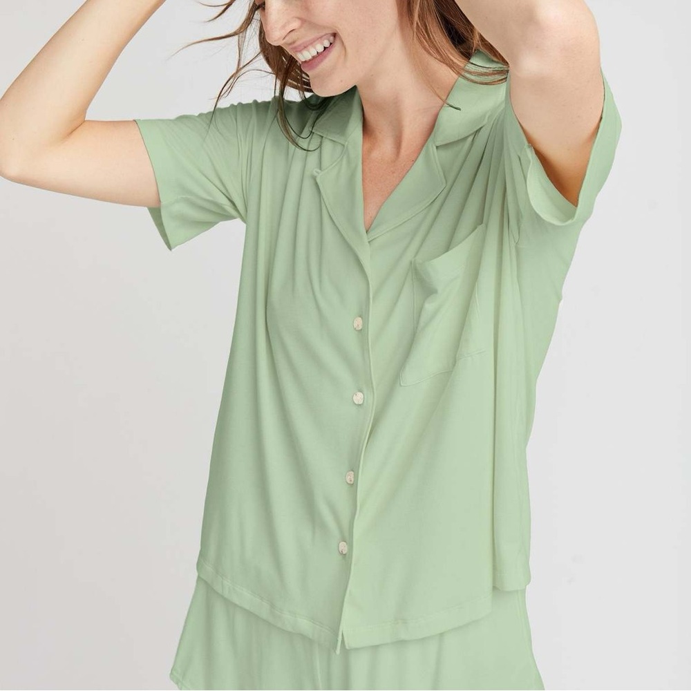 Richer Poorer Button Down Sleep Shirt Sage size Large NWT